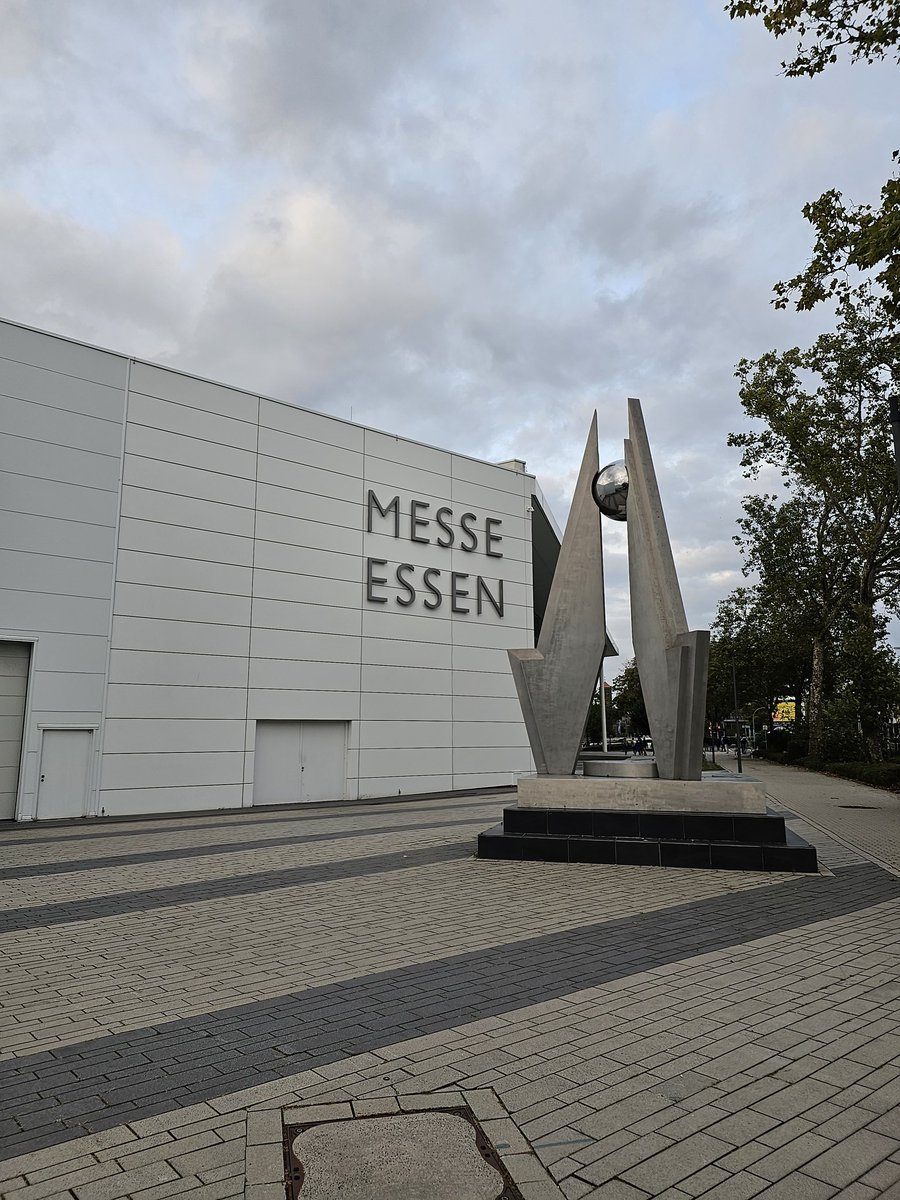 studiummundi's tweet image. スタジオムンディ、準備完了！
夜は近しい方たちと食事会してきましたー！
#Spiel23