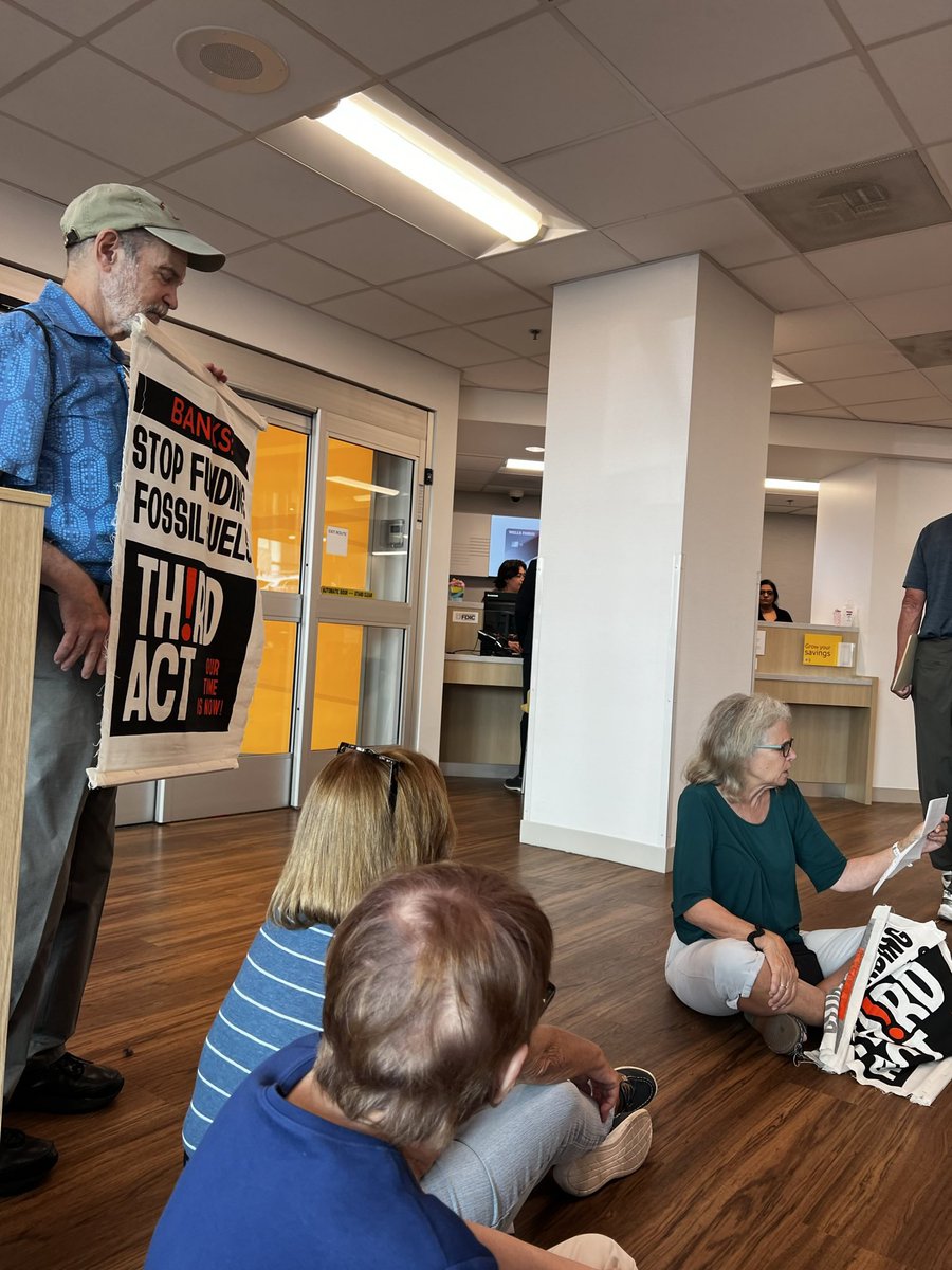 A sit-down in the Wells Fargo Bank today. Biggest funder of the MVP, second-largest fossil fuel banker. Third Actors from Virginia, Maryland and DC. #NoMVP #ActonClimate