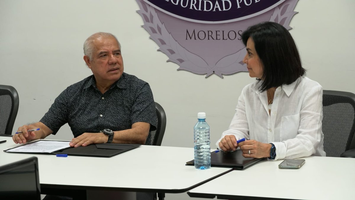 GobiernoMorelos's tweet photo. Dan continuidad @CES_Morelos e @ICATMOR_OFICIAL con trabajos en favor de la mujer morelense

https://t.co/mwmL4xyFZ2 https://t.co/4Q1wRmnttB