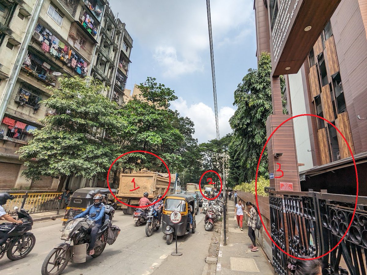 Dear @MTPHereToHelp 1. truck full of derby on a no-hvy vehicle school lane 2. traffic cop van 3. SM Shetty Schl student exit. Y would cops ignore this dangerous truck? R they waiting for some accident from derby? its every day between Mor to Eve. #powai @CPMumbaiPolice #savekids