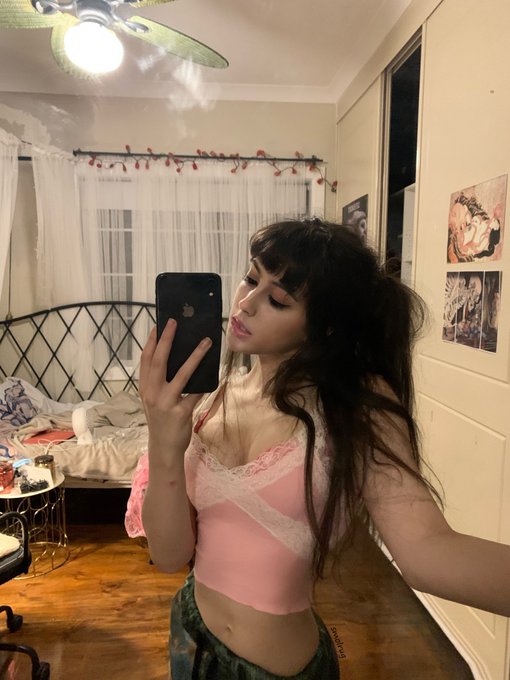 i just want to stay in bed all day watching anime <3 https://t.co/NeHrqc8KIP<a href="/tag/nsfwtwt"class="tags"><span>#nsfwtwt</span></a>