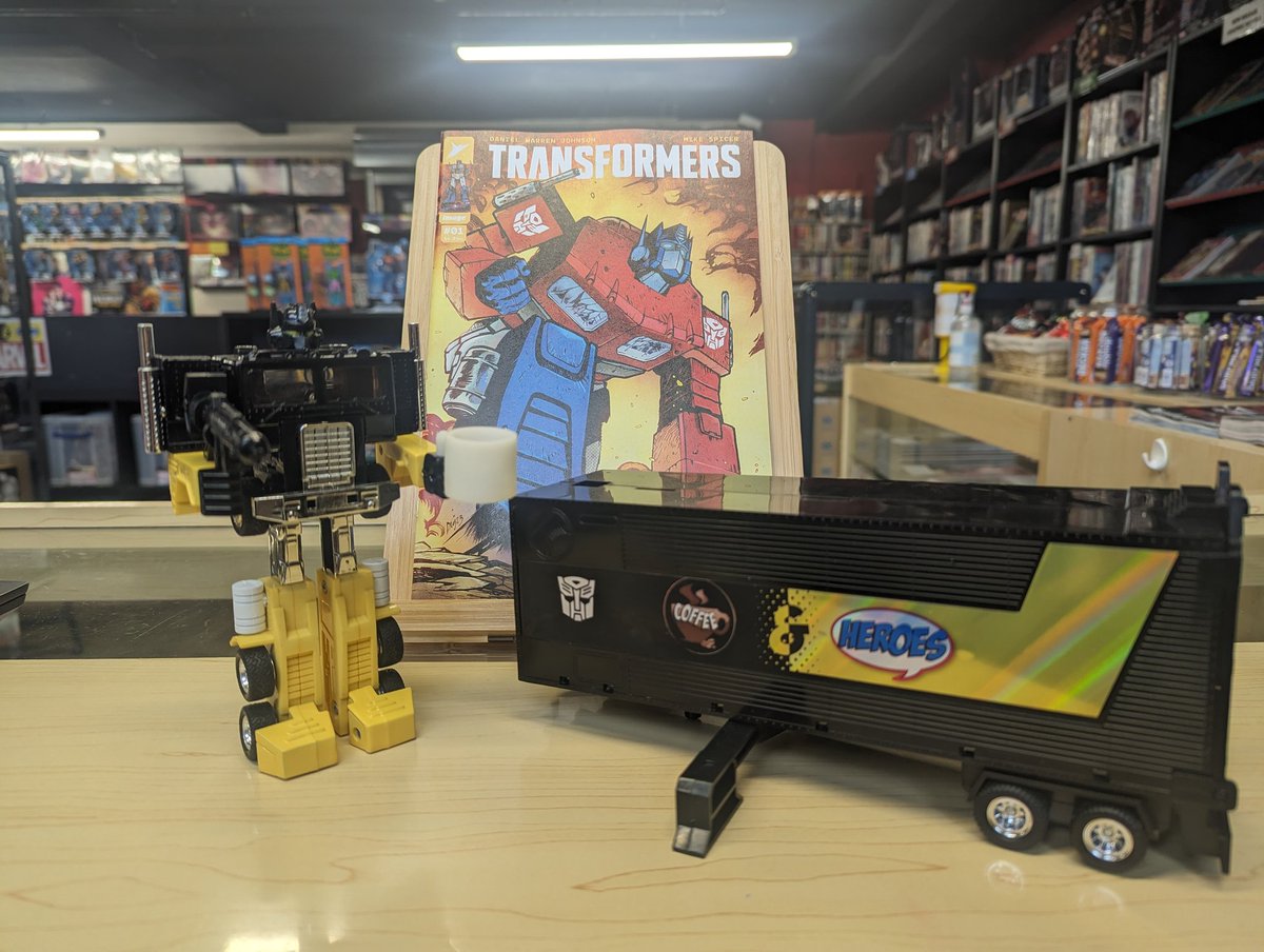 Comics and Coffee are the right of all sentient beings... <a href="/danielwarrenart/">Daniel Warren Johnson</a> 's  Transformers #1 flying off the racks at <a href="/CoffeeHeroes1/">Coffee & Heroes</a> !