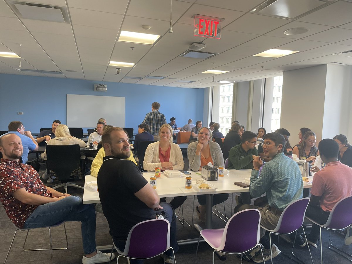 LisaBrothers's tweet photo. .@nitscheng Chacareo lunch! TY Culture Crew for the amazing sandwiches! Lots of people in Boston HQ!#culture https://t.co/qWux5g6paQ