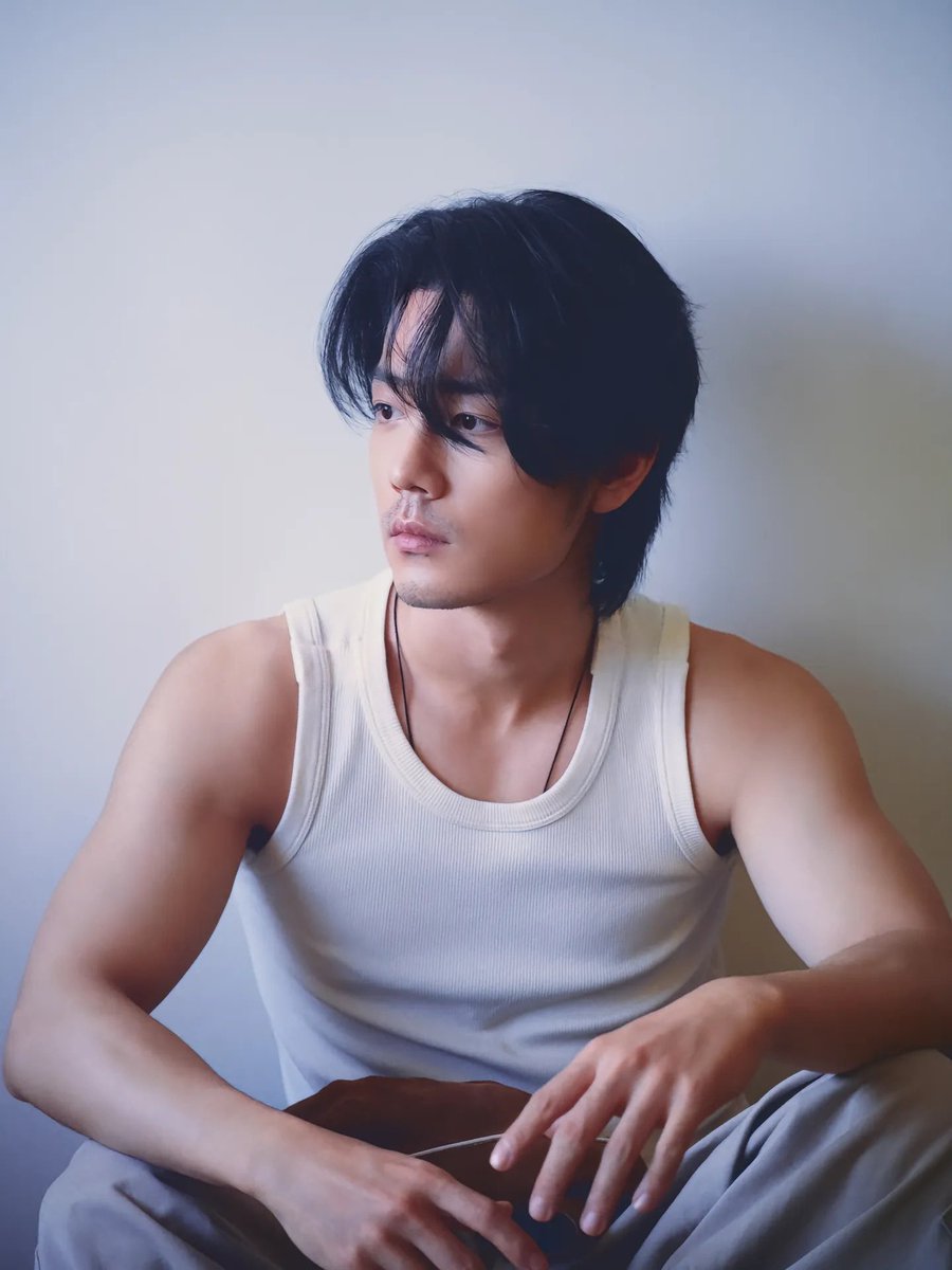 UngIng_1005's tweet photo. ชาติก่อน                                 ชาตินี้ https://t.co/7wHbxT7YZ4