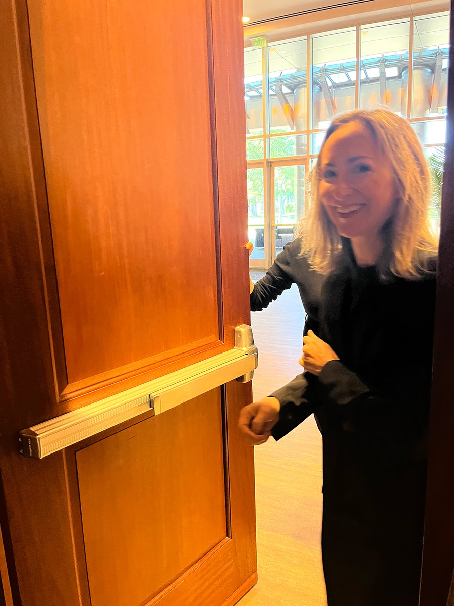 YWCAChasSC's tweet image. #WWB2023 | Ballroom doors opening at #WhatWomenBring! 

#BringingIt #PowerLunch