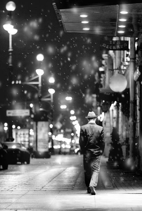 Poesiaitalia's tweet photo. “A volte ho la sensazione di essere solo al mondo. Altre volte ne sono sicuro.”

Charles Bukowski https://t.co/mjYEZagTq2
