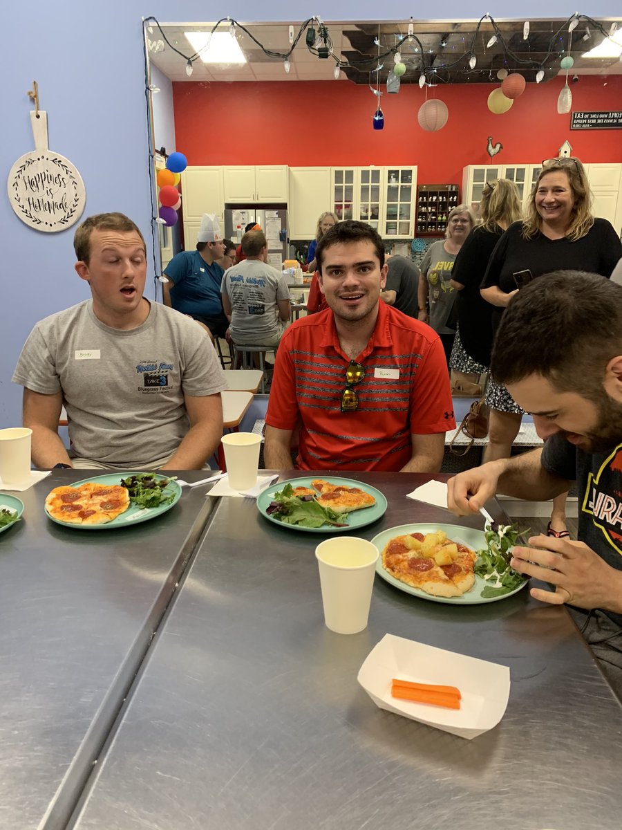 Week 2 of cooking class at Flour Power Cooking Studios: Charlotte Rea Farms
We made homemade pizza and lava cakes!
Everything was delicious 🩵🎂👨‍🍳
#chefsintraining
#cooking
#lifeskills
#pizzatime
#lavacake