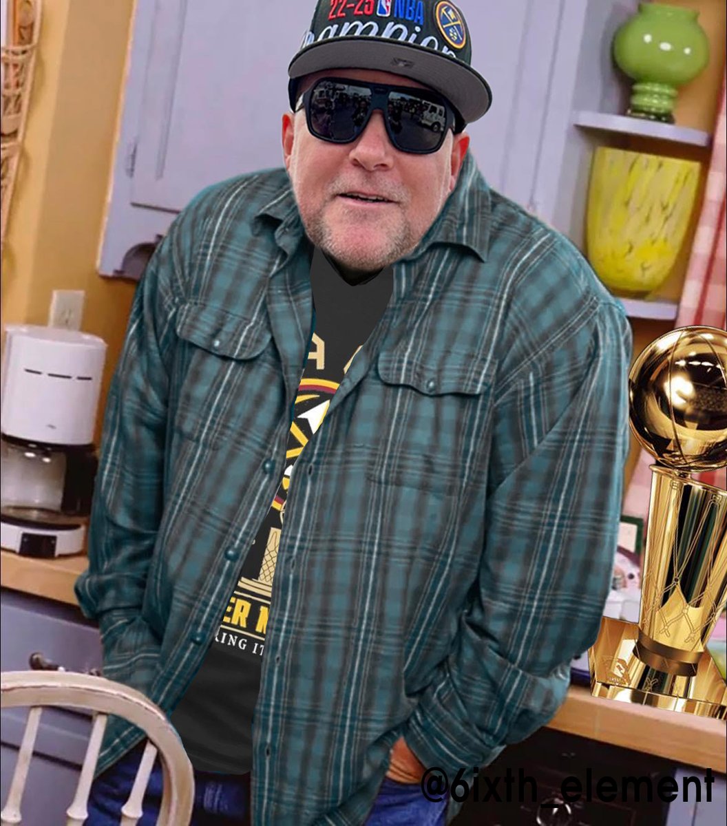 6ixth_element's tweet photo. When you're the Laker's Daddy...

@VicLombardi @nuggets 

#lakersdaddy #MileHighBasketball https://t.co/ShyyiOsqBM
