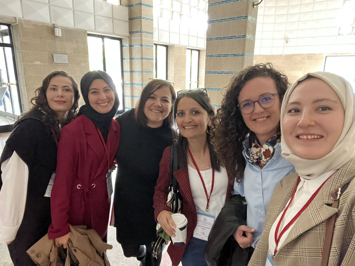 Sevgili Güleda Hocam ve Zehra Hocam ile kavuştay 😍😍 #hacettepe #türkkütüphaneciliğisempozyumu