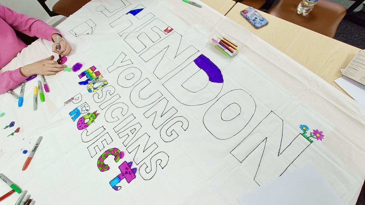 We Make Culture (@we_make_culture) on Twitter photo Hendon YMP started at <a href="/BackontheMapLtd/">Back on The Map</a>’s Elliott House and our first session was amazing! 🎉
However, if you missed the first session, you can still sign up to join the project, providing you live in the Hendon Ward.
👉 SIGN UP: airtable.com/app3AryCoVwYA8… Hendon YMP started at <a href="/BackontheMapLtd/">Back on The Map</a>’s Elliott House and our first session was amazing! 🎉
However, if you missed the first session, you can still sign up to join the project, providing you live in the Hendon Ward.
👉 SIGN UP: airtable.com/app3AryCoVwYA8…