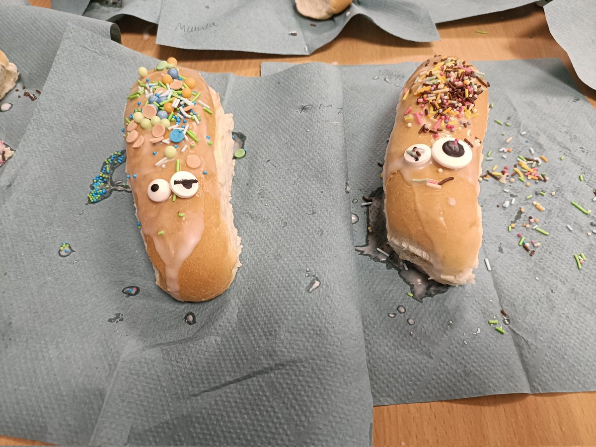 GrosvenorParkA's tweet photo. Carrying on from last night's caterpillar craft tonight we made caterpillar iced buns 🐛💜 😋 @NWATrust 
#WorldAnimalDay2023 
#AfterSchoolClub 
#lotsoffun
#craftycreations https://t.co/JEcZYguhYr