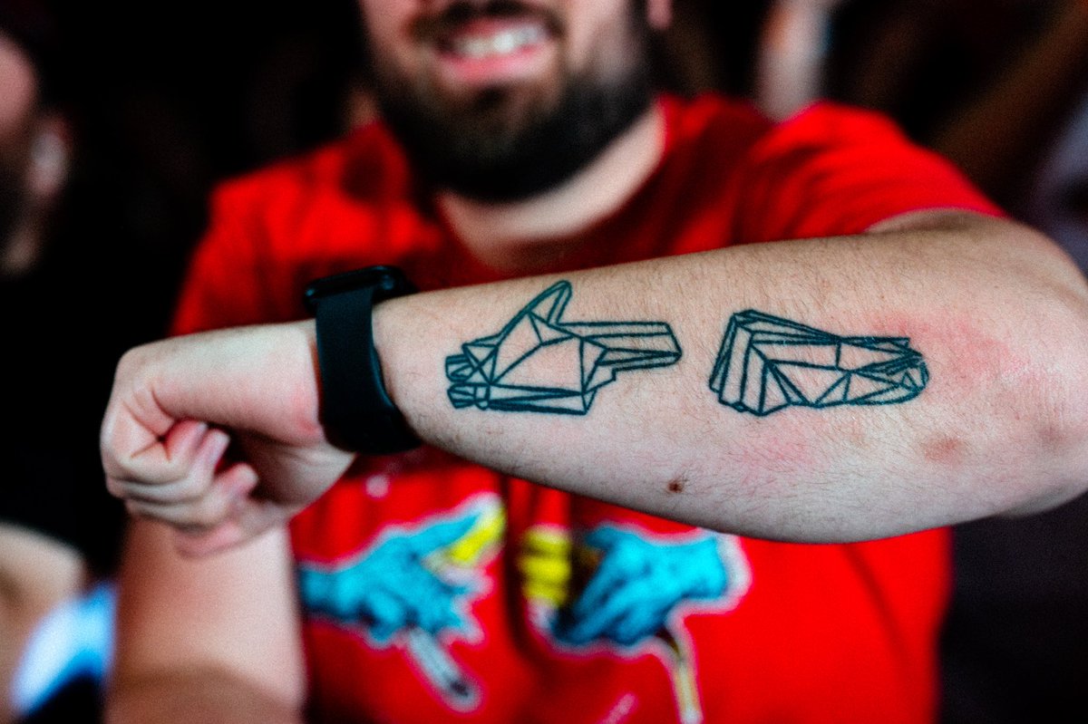 joshweichman's tweet image. .@RuntheJewels forever. #RTJ 👉🏽🤛🏽