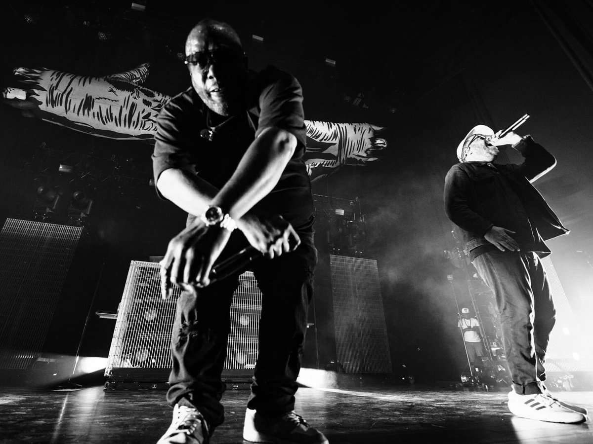 joshweichman's tweet image. .@RuntheJewels forever. #RTJ 👉🏽🤛🏽