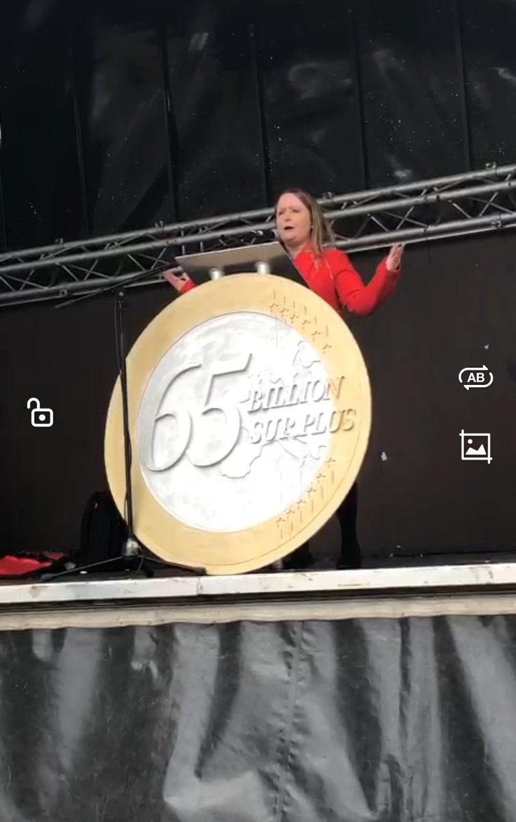 Farrell_Mairead's tweet photo. Supporting the @TheUSI march today, we need affordable student housing, we need digs regulation, we need accessible 3rd level education #itsrainingnow https://t.co/ei2ODL3rji