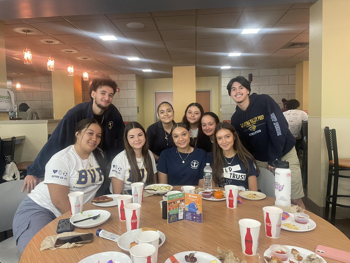 Our first campus visit of the school year is complete! 🐏 

THANK YOU to <a href="/universityofri/">URI</a> for hosting us today!

<a href="/davejose/">America's Cousin Dave</a> <a href="/MarielleEmet/">Marielle Emet</a> <a href="/BVPrep/">BlackstoneValleyPrep</a> <a href="/BVP_DRYWA/">Ms. Drywa</a> <a href="/SHCAnderson/">Sarah Anderson</a> <a href="/ReachHigher/">Reach Higher</a> <a href="/BetterMakeRoom/">Better Make Room 🎓</a> @