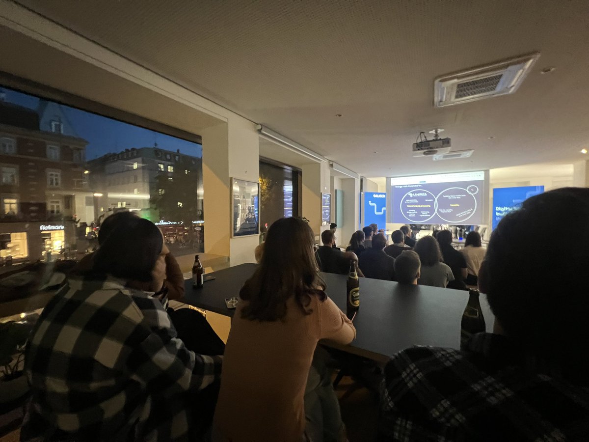 tech_alasco's tweet image. Kicking out our collaboration with NLP Munich #community and @pydatamunich with the first talk about „Lanfrica: Tackling the deep-rooted AI challenges in the Global majority“ by @ChrisEmezue . Who is building @lanfrica that aims to accelerate the development of AI applications💫