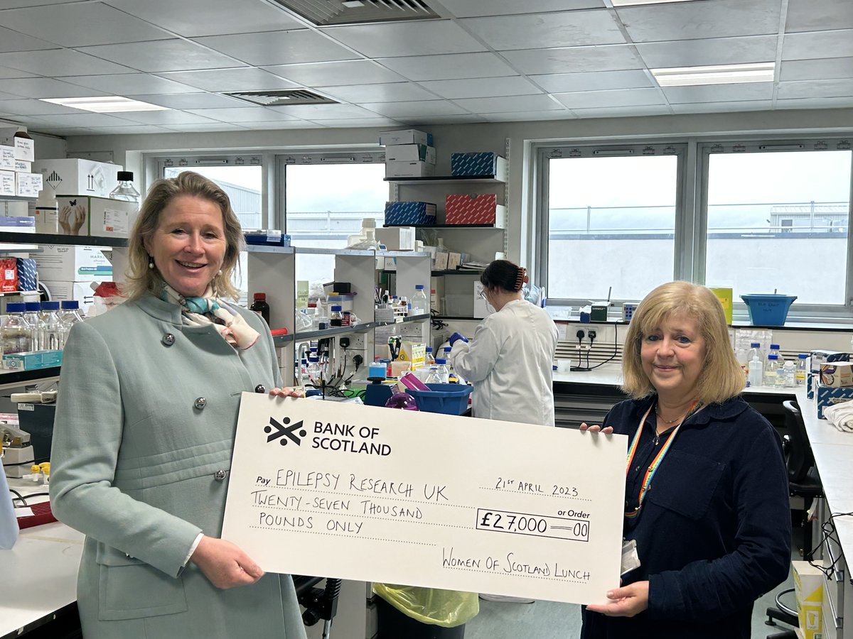 Our Chair Katie Stewart handed over a cheque for £27k raised at our lunch in April to Catherine Abbott of @EpilepsyInst in Edinburgh. This incredible amount will go towards funds for neurodevelopment in childhood-onset epilepsies and in children of women with epilepsy. Thanks
