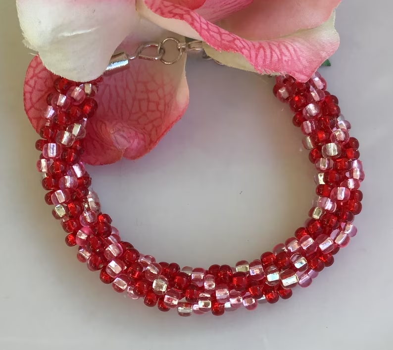 PamelaBaker67's tweet photo. https://t.co/mEcZXS1oXn @MagdaleneJewels #KumihimoBracelet #RubyPinkCzechGlassBeads #bmecountdown https://t.co/xH3BcJfawa