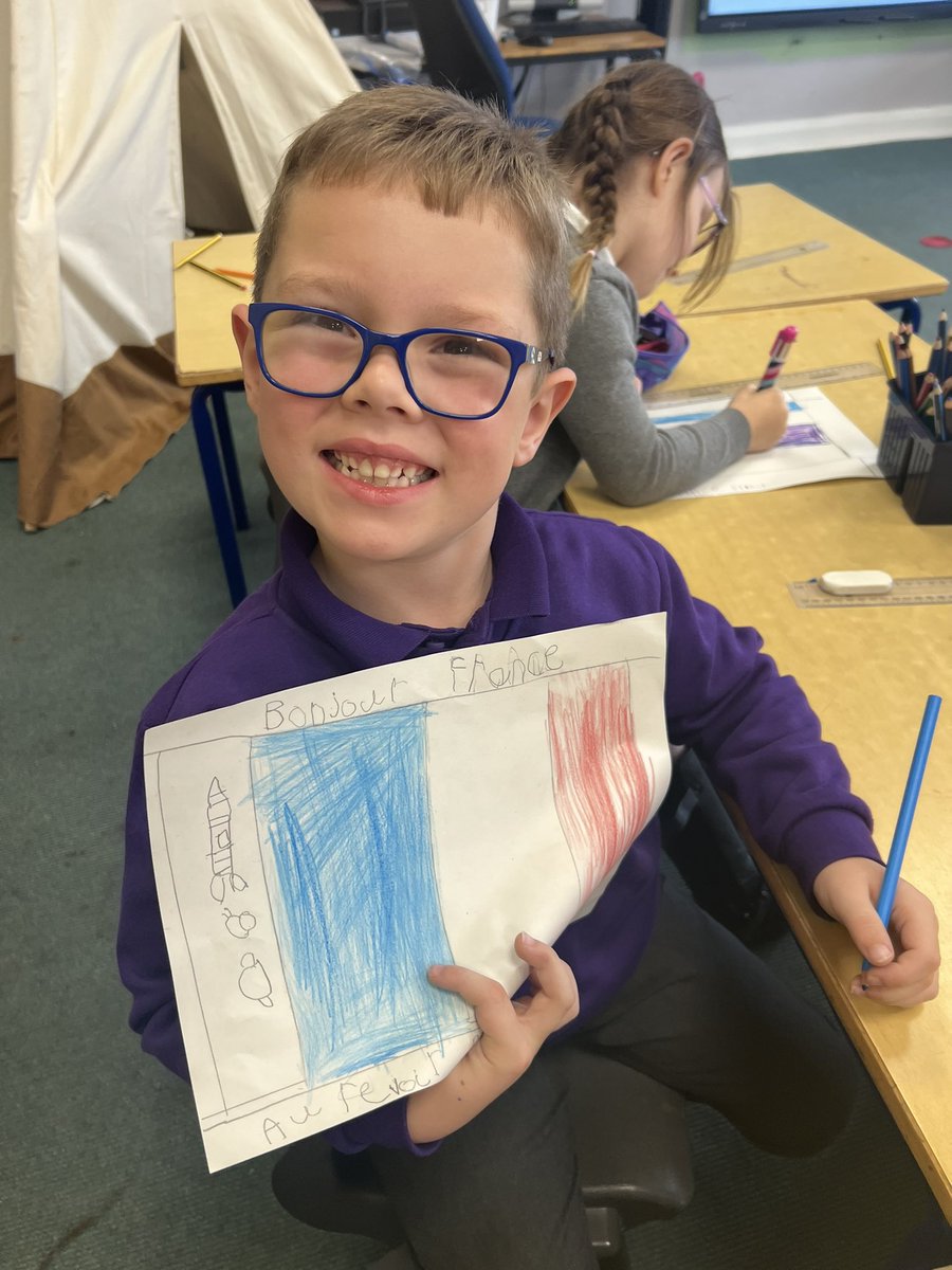 BPSMissKelly's tweet photo. ๐ซ๐ท Languages ๐ช๐ธ
To celebrate European Day of Languages, P2K created posters about France. We added some of the words we have been learning in class to our posters.
#BPSLanguages
#EuropeanDayofLanguages https://t.co/Rn3PsipIBg