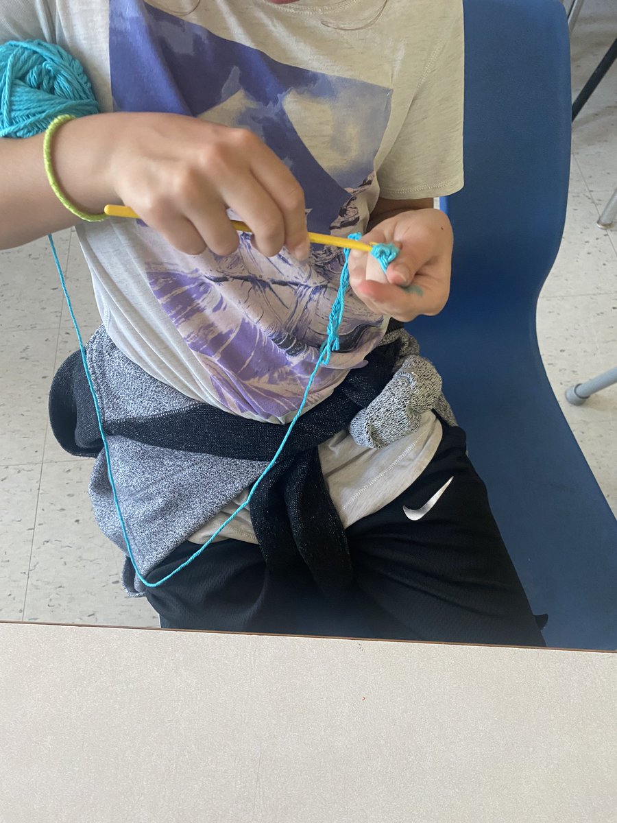 MmeYvetteFsl's tweet photo. We started our crochet  club today🧶. 
We practiced how to make chain. Thank you #mmelevesque for joining us. We had a lot of fun. @PrincePeaceOCSB @ocsbArts https://t.co/Os8oeaDpAH