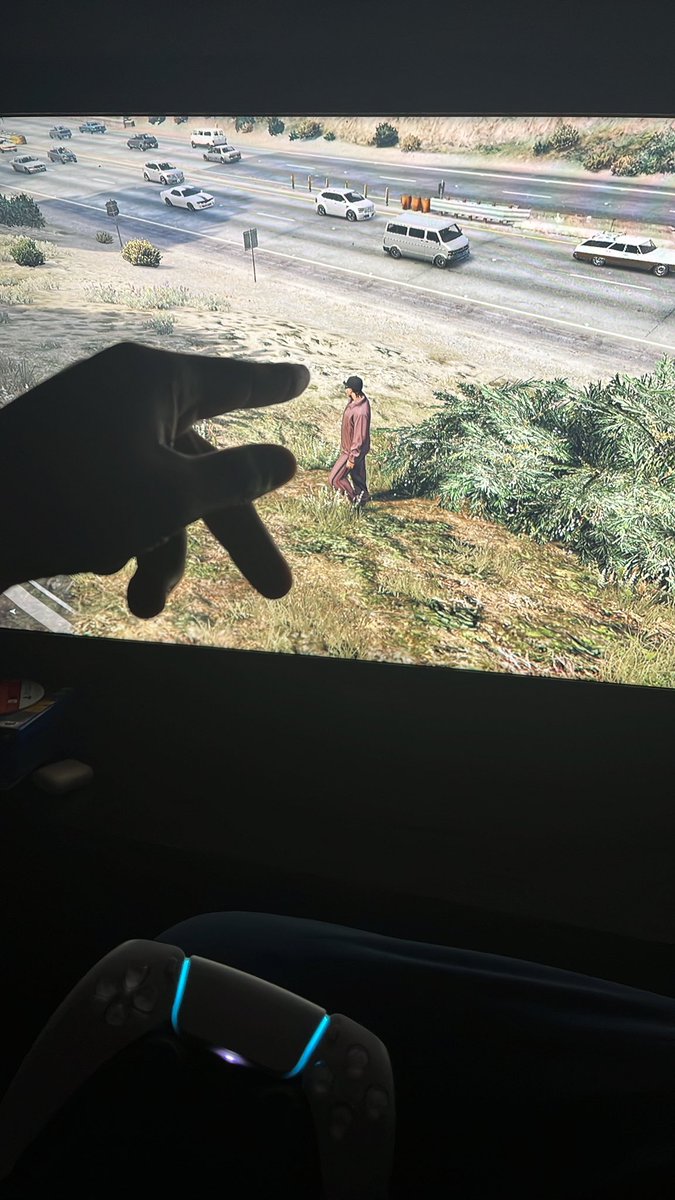 slimerelation's tweet image. life rn