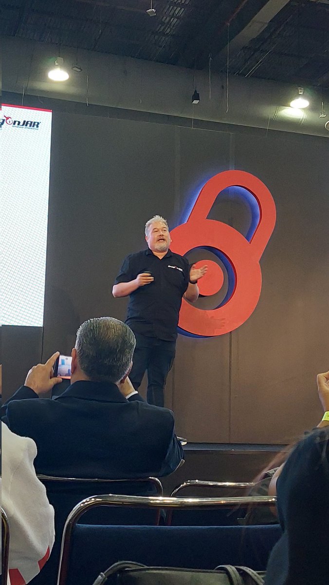 ingjmanuells's tweet image. Un gusto escuchar a @DragonJAR Jaime Andrea Restrepo en el #Infosecurity2023