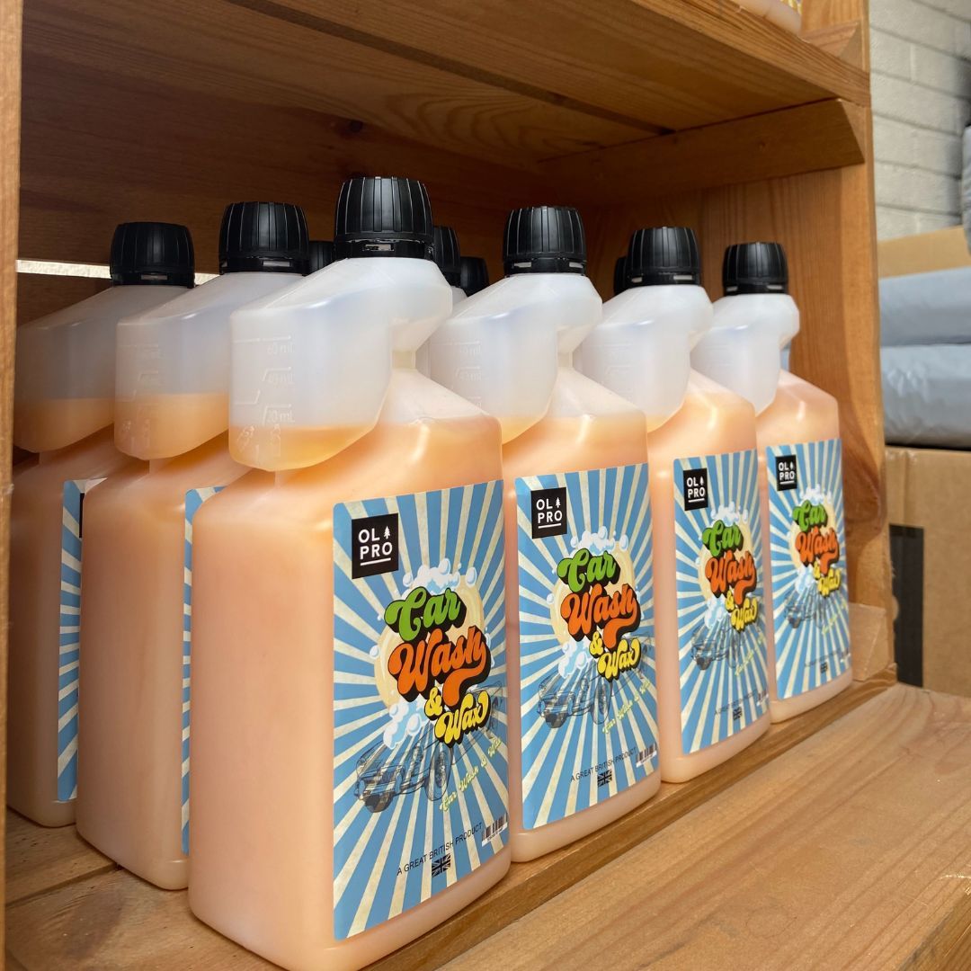 OLPRO's tweet image. Get your van ready for the colder months with our Wash and Wax range 🧼

With options for different vehicles, shop the range now: buff.ly/46zPLIi 

#OLPRO #OLPROEverywhere #Windbreaks #Camping #Campingchairs #Campingstorage #Campaccessories #Outdoors #Campchairs