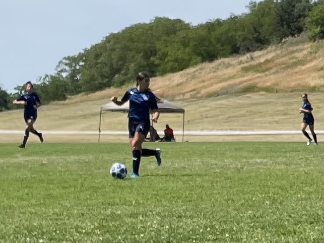 shellymarriage's tweet image. July 2022 my daughter played a soccer game by this hill in Centennial Park Etobicoke in Extreme Heat. Yesterday (October 2023) it felt just as Hot &amp;amp; she ran a 6K up the darn thing 🤷‍♀️🤷‍♀️🤷‍♀️#recordbreakingweather #birchmountinvitational 👏🔥☀️🔥
