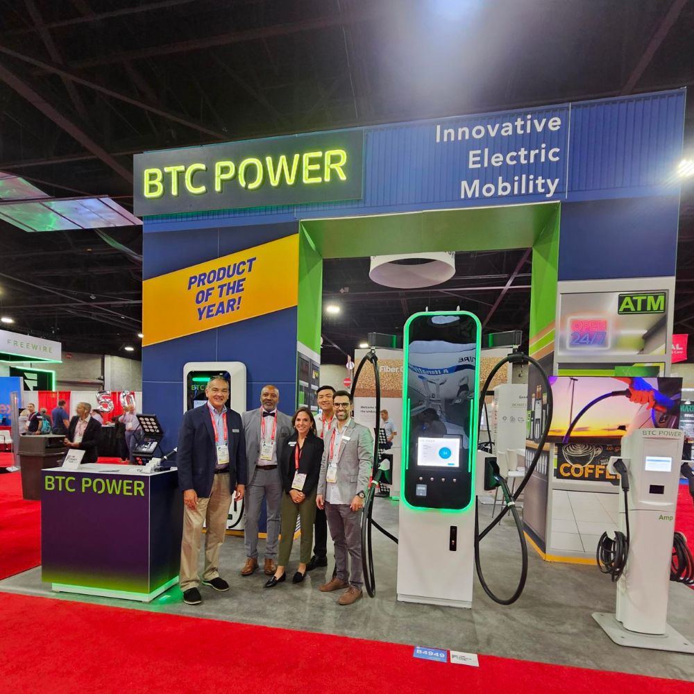 ⚡📢#nacsshow is live! The new Gen4 Public Dispenser is here for you to see! 🔋

#evcharging #emobility

🛑 Stop by Booth # B4949 today to speak about your #evcharging needs and learn about our new products!

hubs.la/Q024m5ym0
