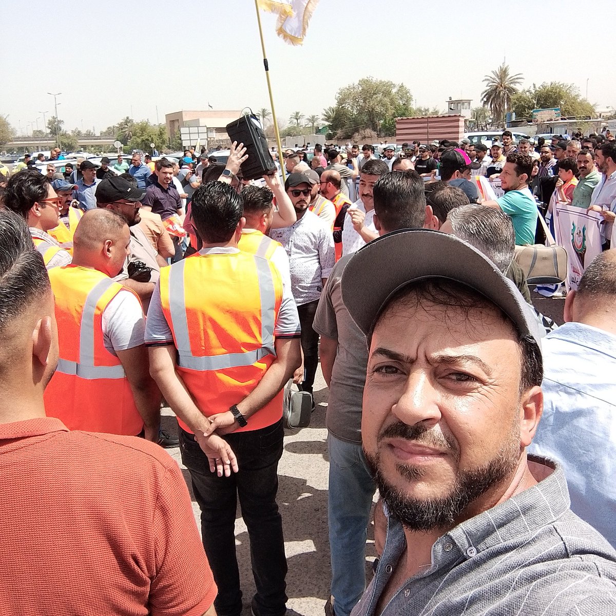 لا للتهميـــــــــــــــش؟ 
لا للتسويــــــــــــف؟
لا للتعطيــــــــــــل؟ 
#الخريجون_مع_من_يكون_معهم
#جاهزون
تنسيقيه نينوى
📌 رابطة الخريجين القدامى في العراق 🇮🇶 برئاسة الأستاذ نبراس الخزعلي