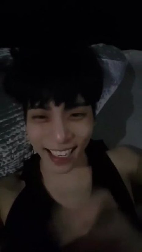 warmkjh's tweet photo. ahhhh🥹 idk whenever i see pics n vids from the ig lives my heart just…<3 i cherish the memories in my heart foreverrr i do https://t.co/pJAAcabe3W