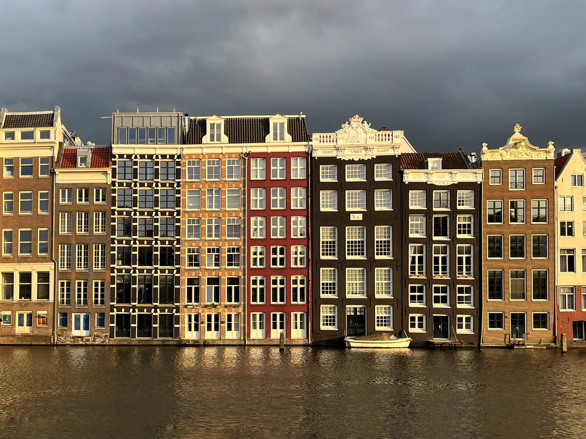 m_Nevesta's tweet photo. Trocha toho Amsterdamu!
#randomfoto https://t.co/Jo5MC8lZFX