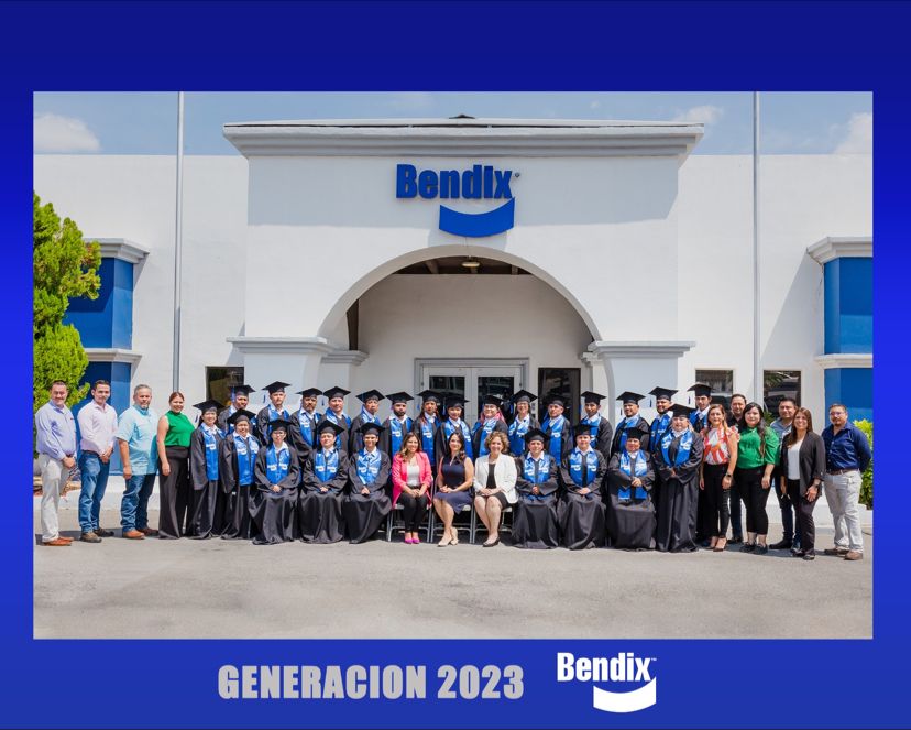 Bendix_CVS's tweet image. Congratulations to all of our Acuña team members who recently graduated through our internal #education program! 🙌🏻💙
#bendixteam #bendix #graduation #recognition #commitment #dedication