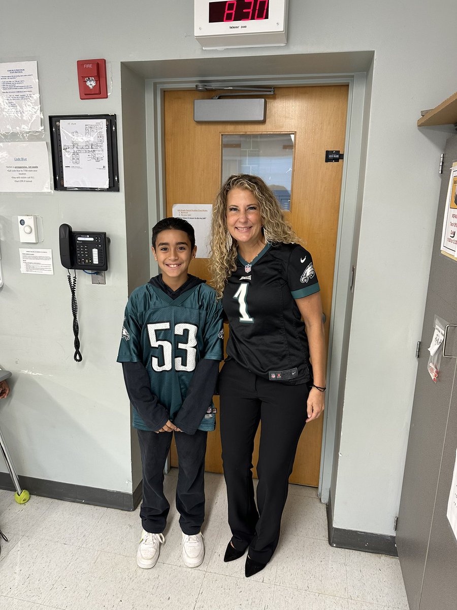 𝚂𝚑𝚊𝚗𝚗𝚘𝚗 𝚂𝚖𝚒𝚝𝚑 tweet media