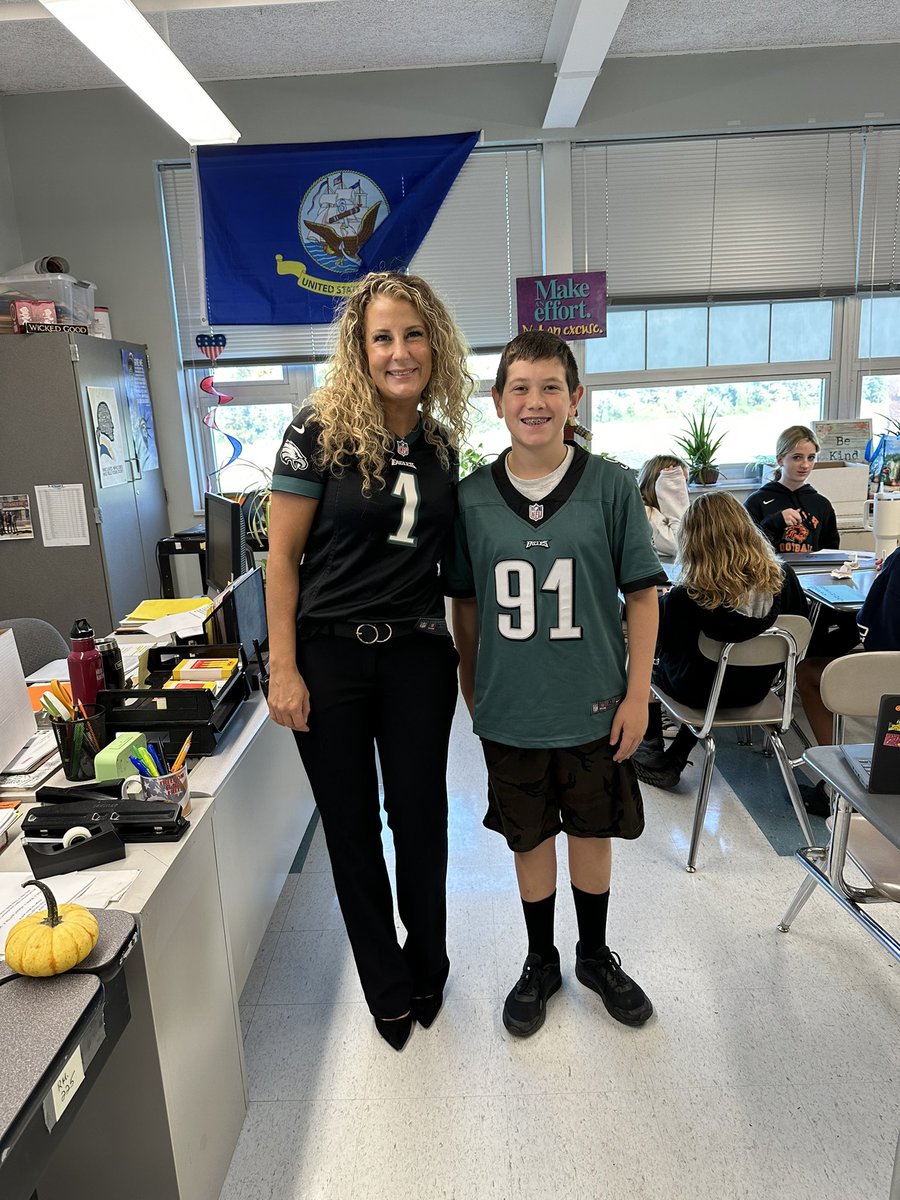 𝚂𝚑𝚊𝚗𝚗𝚘𝚗 𝚂𝚖𝚒𝚝𝚑 tweet media