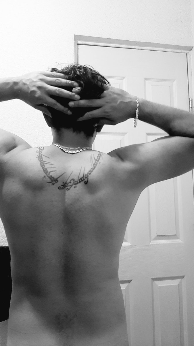 Adonis690's tweet image. trapecios