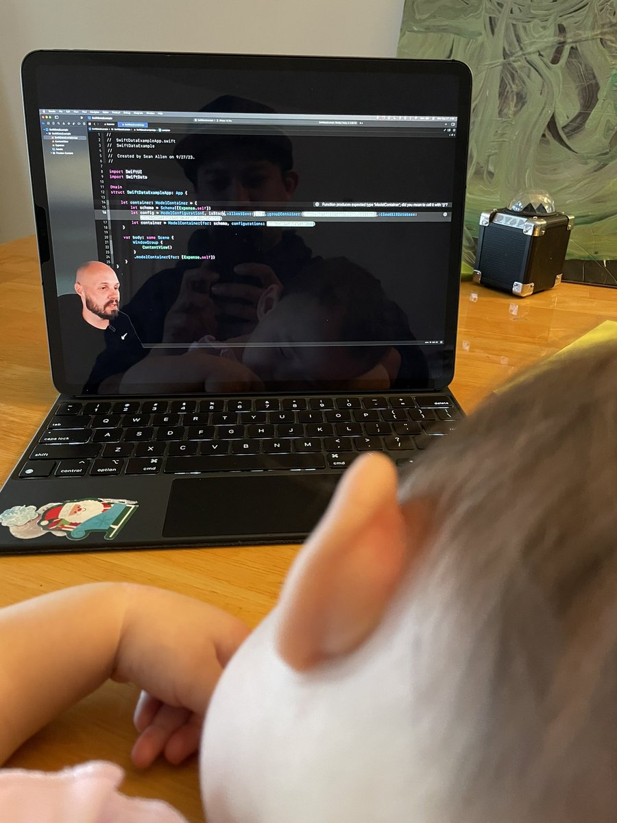 Davidsno's tweet image. Thanks @seanallen_dev for putting her to sleep. 😂👊🏽🤙🏽

#swiftData #swift