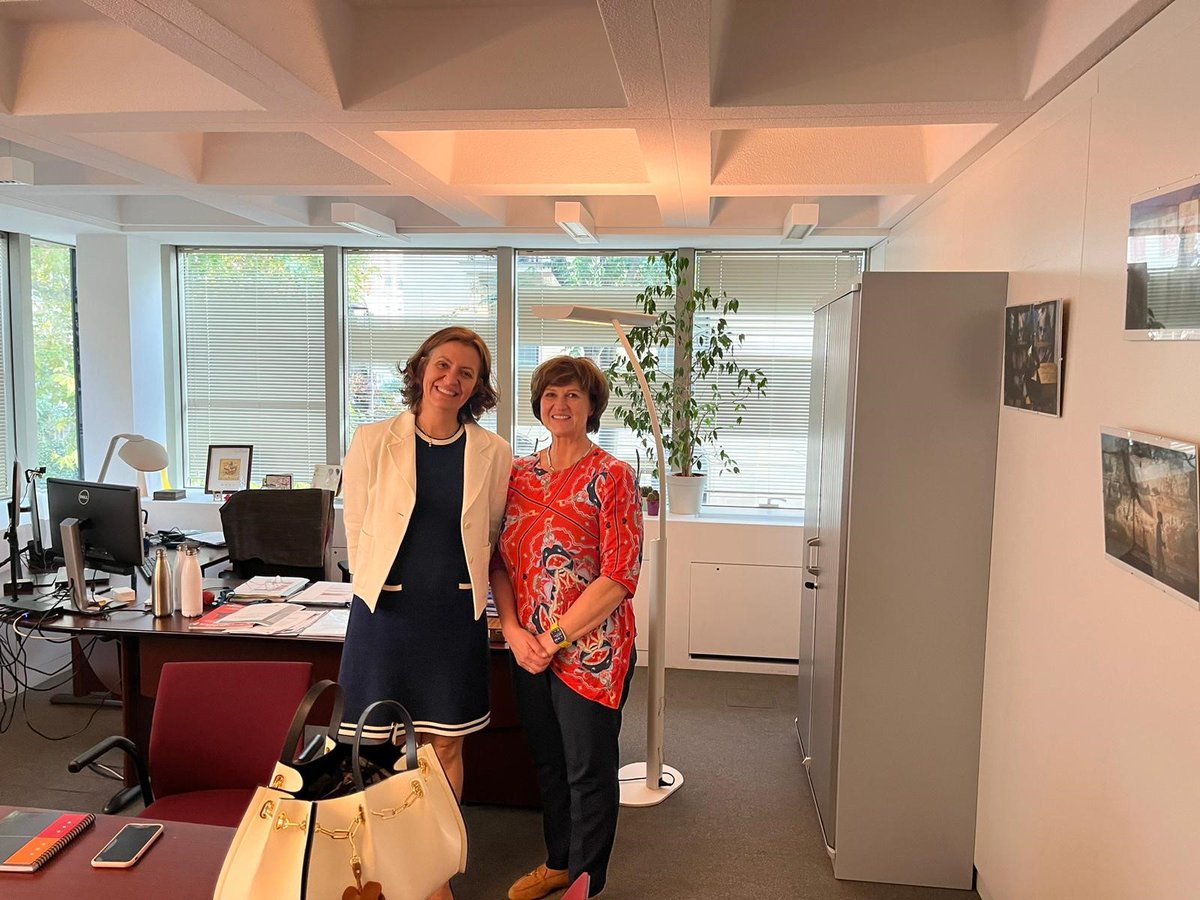 Very constructive meeting with <a href="/OECD/">OECD ➡️ Better Policies for Better Lives</a> today! Let us work together on our common objectives #science4policy #foresight4policy #participatorydemocracy <a href="/schnoellthomas/">Thomas Schnöll</a> <a href="/EPilichowski/">Elsa Pilichowski</a> <a href="/EU_ScienceHub/">EU_ScienceHub</a>