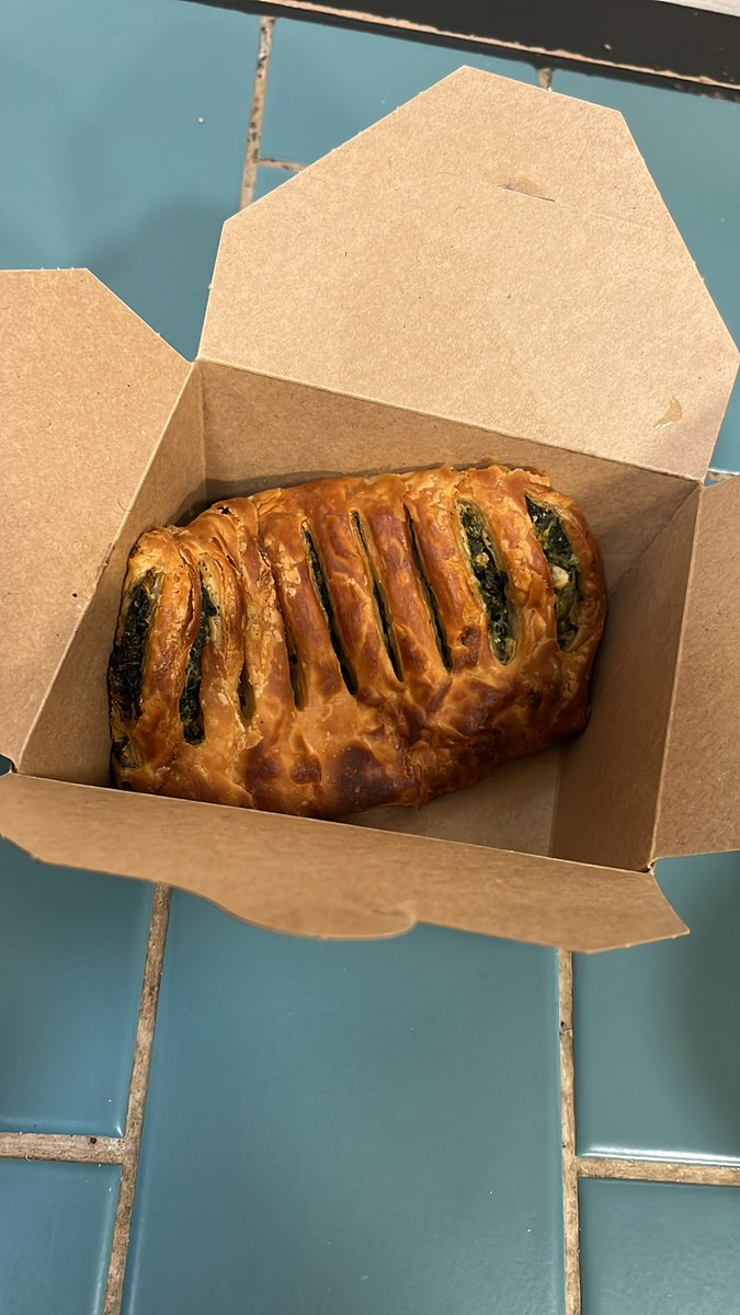 Paid €7 for this, I swear I would’ve walked away if I knew… Where in Dublin do you think it was? Clue: “Known irish brand”