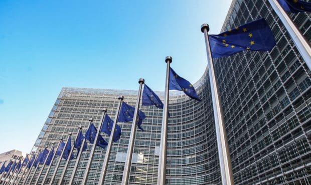 RegAssistProj's tweet image. The EU’s #EnergyEfficiencyDirective was adopted this summer. We worked with the @ensmov project to give a bird’s eye view of all the changes that affect the implementation of the #EED energy savings obligation. raponline.org/knowledge-cent…