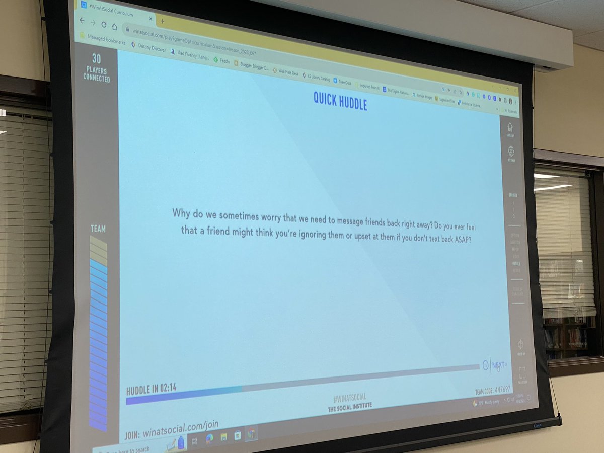 Discussing FOMO and text messaging habits with #davis6 and <a href="/TheSocialInst/">The Social Institute</a> <a href="/Davis_Academy/">Davis Academy</a> #winatsocial