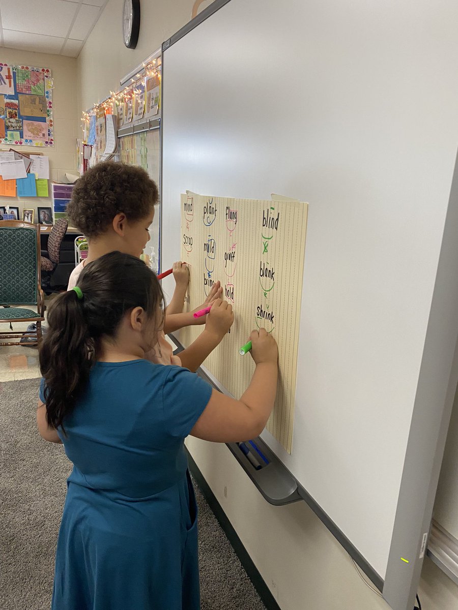Mrs_DeVore.secondgraders (@devore_mrs) on Twitter photo Making it Fun in Fundations by having a relay race to practice marking closed and closed exception syllables. <a href="/JuakitaBowens/">Juakita Bowens</a> Making it Fun in Fundations by having a relay race to practice marking closed and closed exception syllables. <a href="/JuakitaBowens/">Juakita Bowens</a>