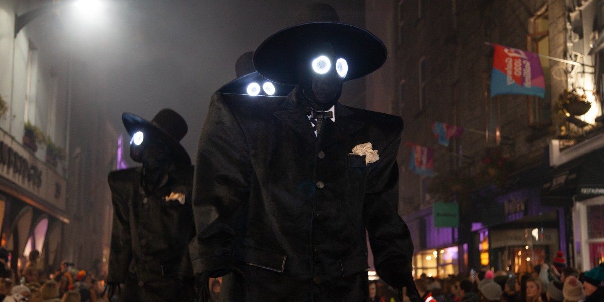 First up, we have the Macnas #Halloween Parade!

This year, it’s taking place on October 29. You owe it to yourself to experience this colourful, vibrant, and expressive street theatre where ancient traditions collide with the streets of today’s Galway. 
brnw.ch/21wDdjK