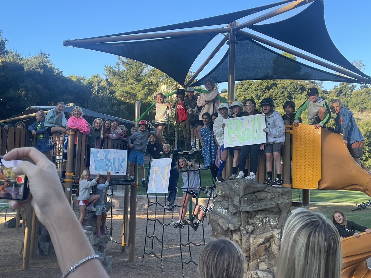 Great turnout at Westlake Elementary School for Walk N Roll to School day!  Thank you to everyone who helped organize this event.