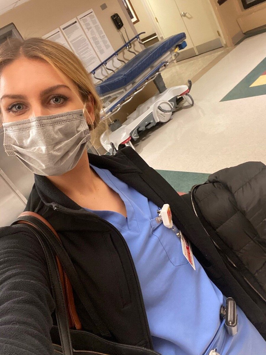MSHSDerm's tweet photo. ๐จโโ๏ธ Get to know our Residents! ๐ฅ
As #Match2024 and #DermMatch are underway, we are sharing why our residents chose the Icahn School of Medicine for their training! ๐
This is Lizzie Andrews MD - Dermatology Resident ๐ฉบ and former Dermatology Clinical Trials Fellow! ๐ https://t.co/nec1YdrdmP