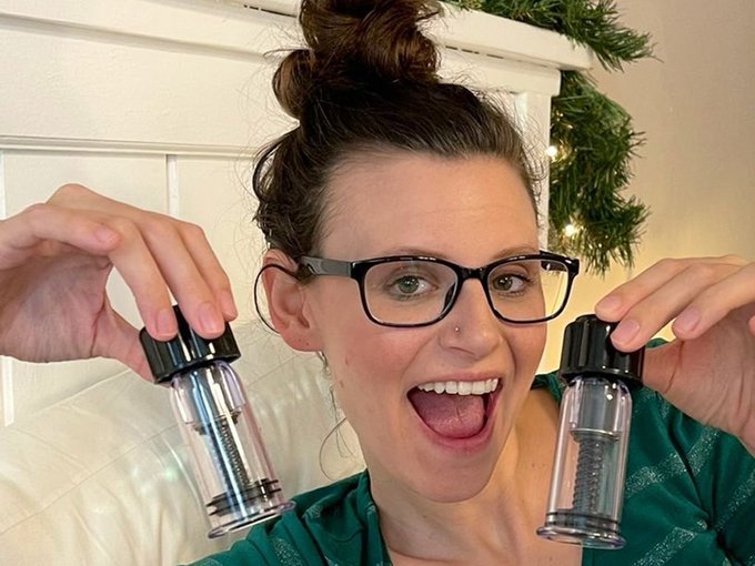 I'm online right now on SkyPrivate - pay-per-minute system for Skype live shows. Call me right now in<a href="/tag/skype"class="tags"><span>#skype</span></a>