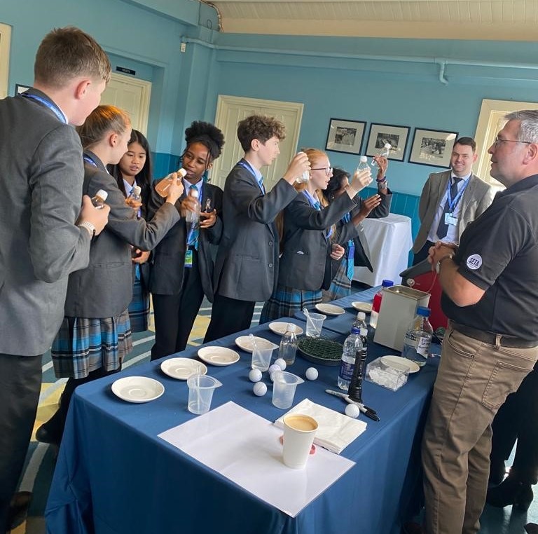 BourneTrust's tweet image. Yesterday saw the launch Brooklands Innovation Academy 2023 with Professor Brian Cox CBE OBE FRS and Her Royal Highness The Duchess of Edinburgh joining students for a carousel of inspiring STEM workshops and presentations.

#learningwithoutborders #innovation #STEM #partnerships