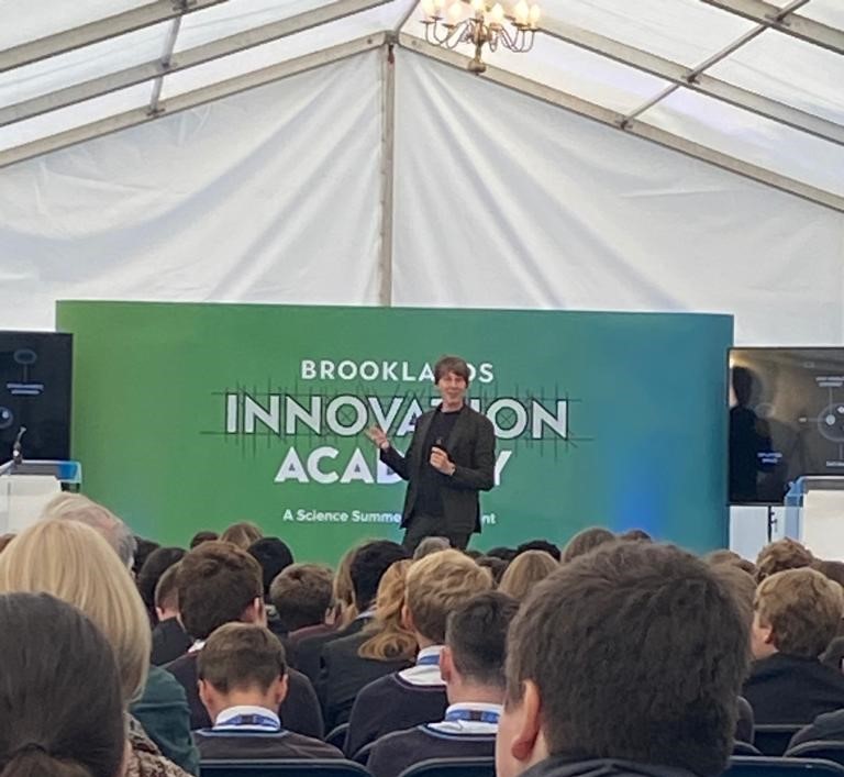 BourneTrust's tweet image. Yesterday saw the launch Brooklands Innovation Academy 2023 with Professor Brian Cox CBE OBE FRS and Her Royal Highness The Duchess of Edinburgh joining students for a carousel of inspiring STEM workshops and presentations.

#learningwithoutborders #innovation #STEM #partnerships