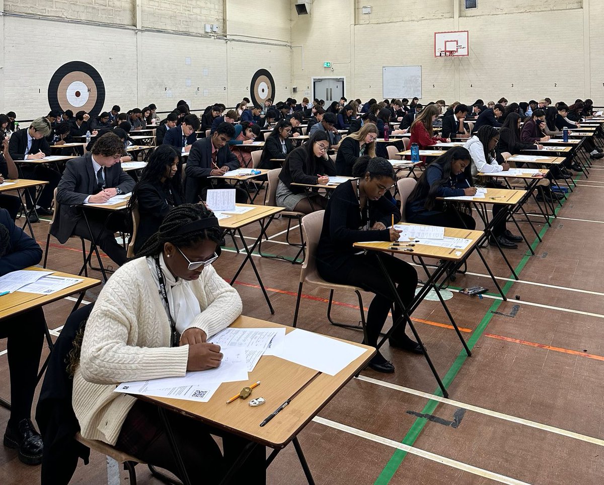 NWSGMaths's tweet photo. Around 300 students from year 10 to 13 took part in the UKMT Senior Maths Challenge on Tuesday.
@UKMathsTrust https://t.co/oUAUuJM1Y4