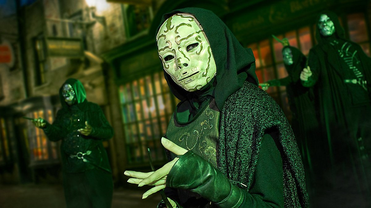alteconline's tweet image. WELCOME TO HALLOWEEN! 

The Death Eaters are roaming Diagon Alley! Will you join them?

mynews13.com/fl/orlando/att…